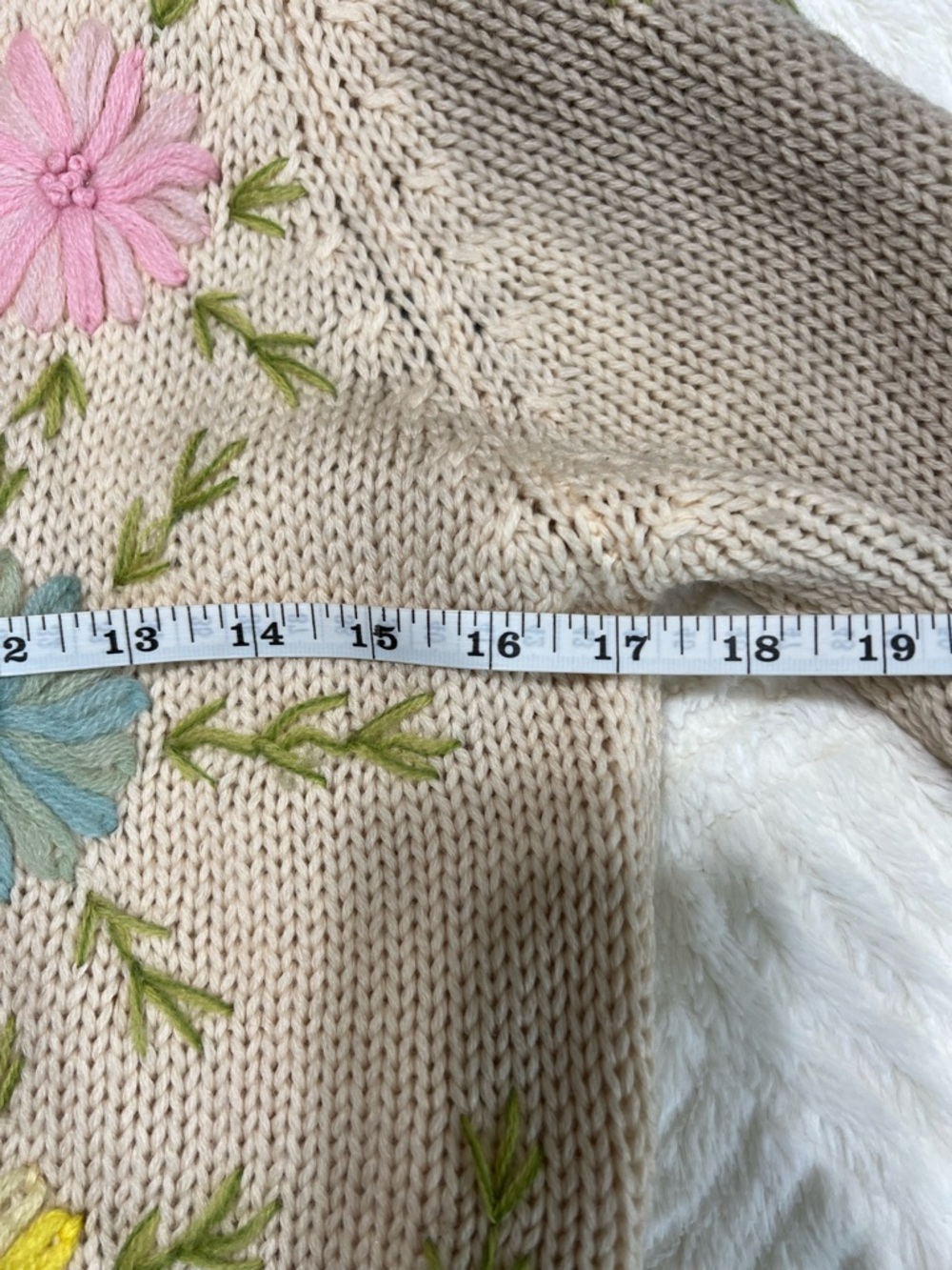 Vintage Fully FashionedHand Embroidered Wool Floral Cardigan Sweater Cottagecore - Picture 7 of 14